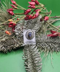 Anello in argento con Labradorite