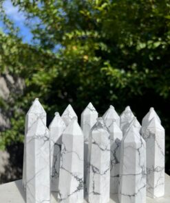 Torri In Howlite
