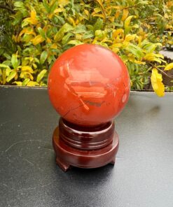 Alternative view of Sfera in Diaspro rosso Diam.6.4 Gr 443