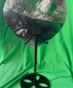 Cuore in Fluorite Arcobaleno su Piedistallo Artigianale in Ferro (811 gr) - immagine 4