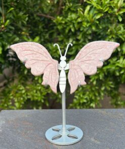 Farfalla in calcite rosa