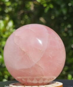 Alternative view of Sfera in Quarzo Rosa dm 5,7 gr 631