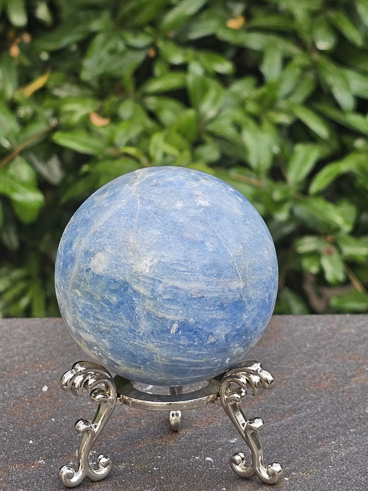 Sfera Cianite Blu gr 529 - immagine 3