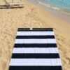 Telo Mare Righe Blu & Bianche – Scritta su Base Gialla